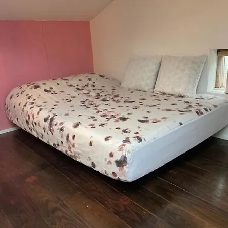Apartment La Mere Lachaise Paris